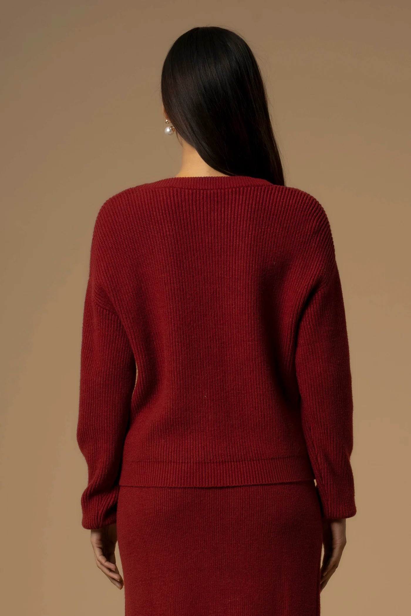 KOKKA - MAGLIA CON SCOLLO A V E DETTAGLI GIOIELLO - MAGLIA M/L CON APPLICAZIONE BALBINA (doppio colore)